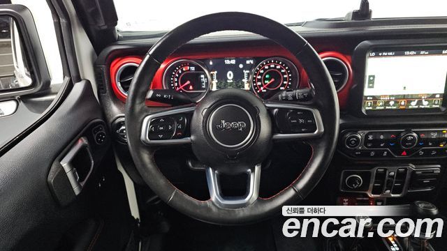 Jeep Wrangler 2018 — photo 13