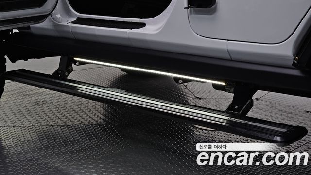 Jeep Wrangler 2018 — photo 19