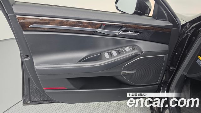 Genesis G90 2019 — photo 14