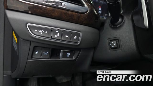 Genesis G90 2019 — photo 27