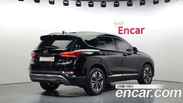 Hyundai Santafe 2019 — photo 2