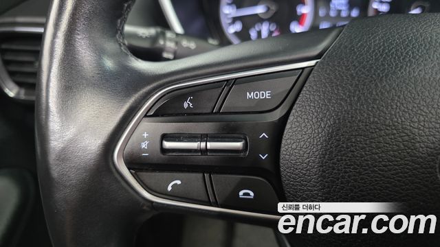 Hyundai Santafe 2019 — photo 24