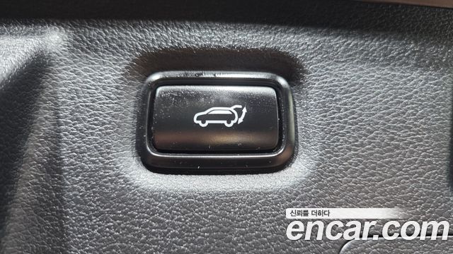 Hyundai Santafe 2019 — photo 26