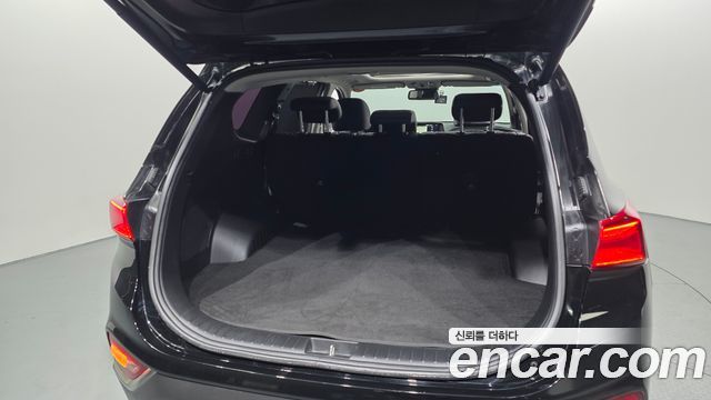 Hyundai Santafe 2019 — photo 27