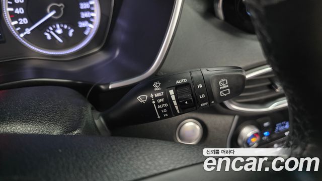 Hyundai Santafe 2019 — photo 36