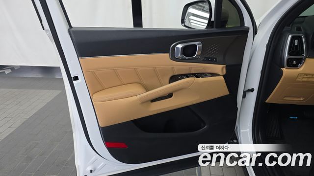 Kia Sorento 2023 — photo 14