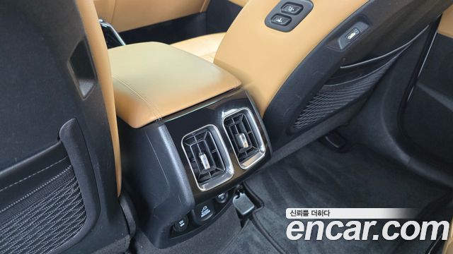 Kia Sorento 2023 — photo 31