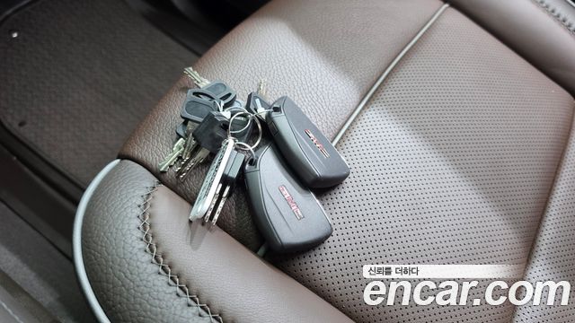 GMC Sierra 2023 — photo 21