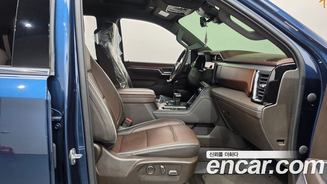 GMC Sierra 2023 — photo 16