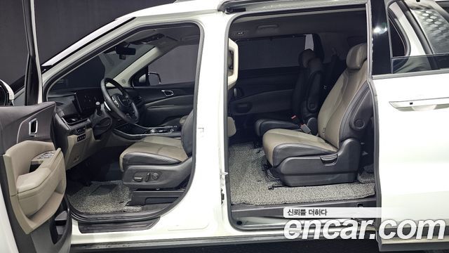 Kia Canival 2024 — photo 17