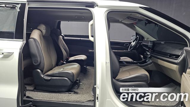 Kia Canival 2024 — photo 18