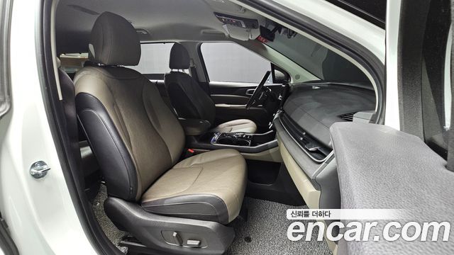 Kia Canival 2024 — photo 16