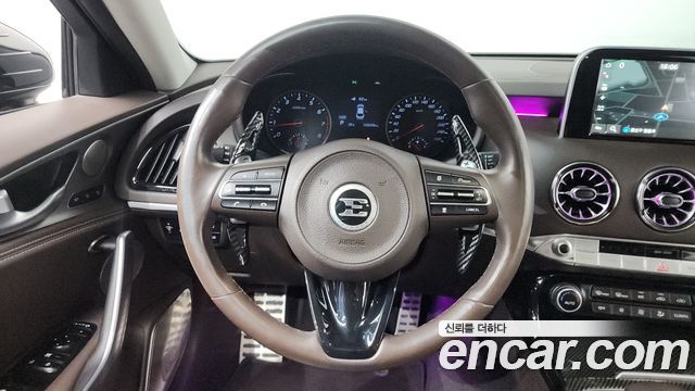 Kia Stinger 2018 — photo 20