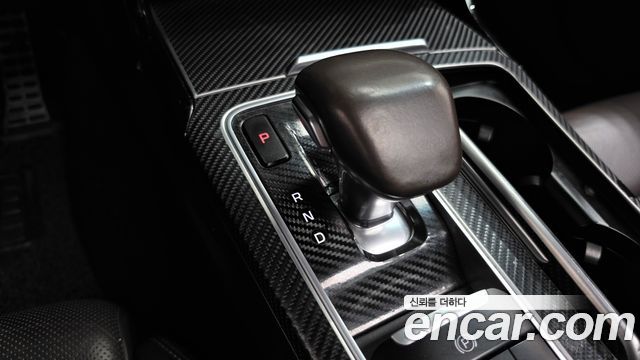 Kia Stinger 2018 — photo 9