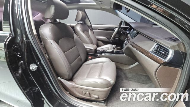 Kia K7 2017 — photo 11