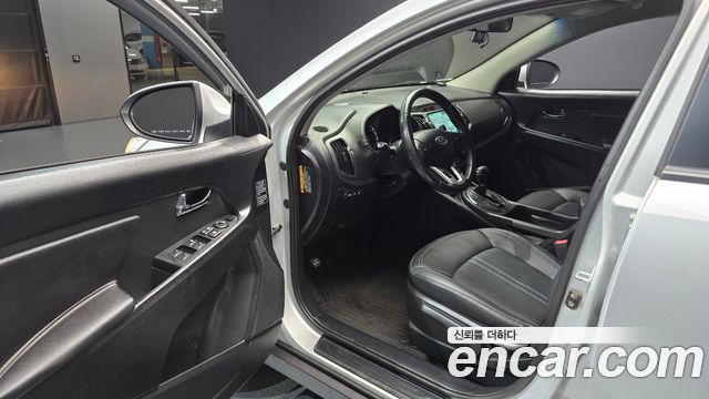 Kia Sportage 2011 — photo 10