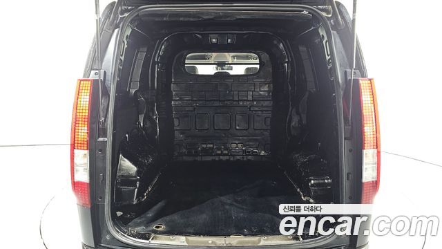 Hyundai Staria 2025 — photo 20