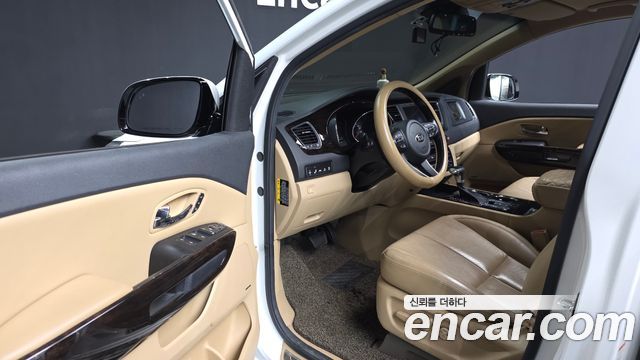 Kia Canival 2019 — photo 13