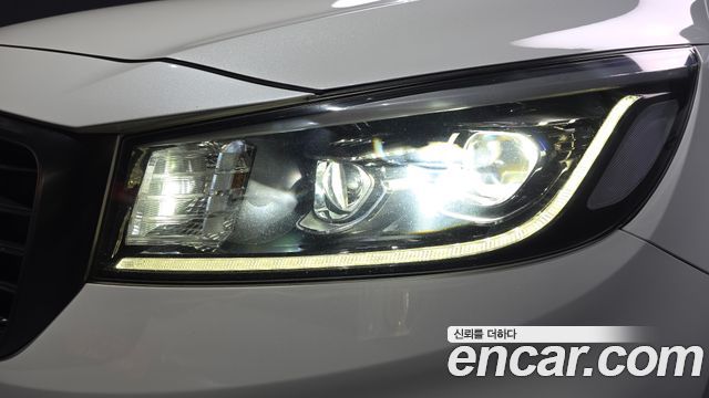 Kia Canival 2019 — photo 8