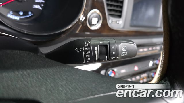 Kia Canival 2019 — photo 30