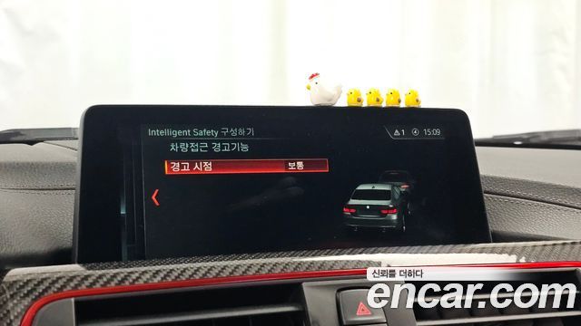 BMW M4 2018 — photo 22