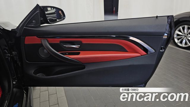 BMW M4 2018 — photo 15