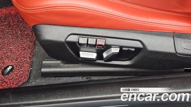BMW M4 2018 — photo 16