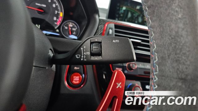BMW M4 2018 — photo 28