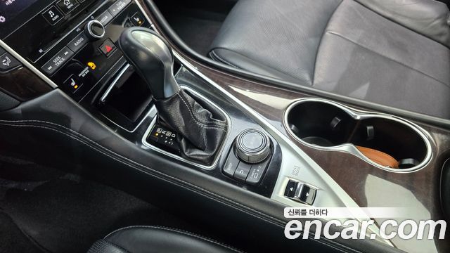 Infiniti Q50 2015 — photo 9