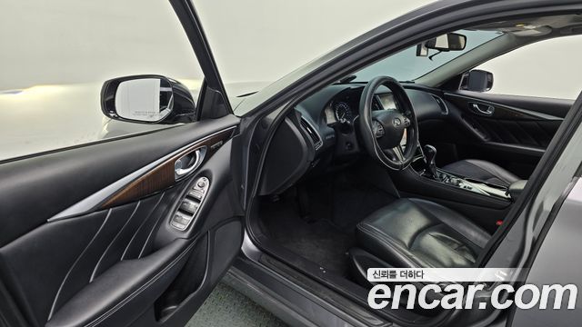 Infiniti Q50 2015 — photo 10