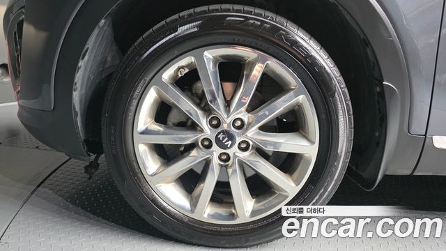 Kia Sorento 2017 — photo 5