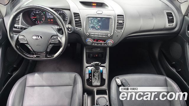 Kia K3 2017 — photo 10