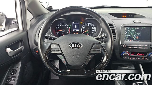 Kia K3 2017 — photo 19