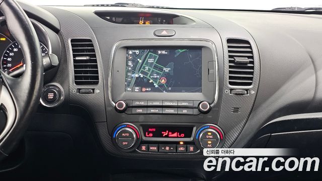 Kia K3 2017 — photo 20