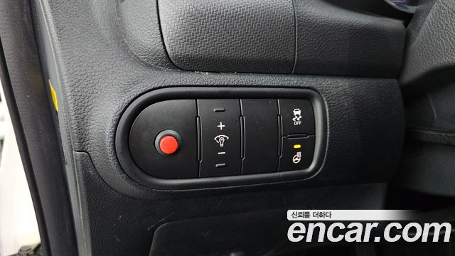 Kia K3 2017 — photo 23