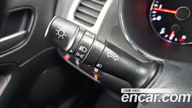 Kia K3 2017 — photo 26