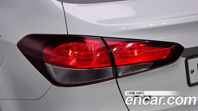 Kia K3 2017 — photo 9
