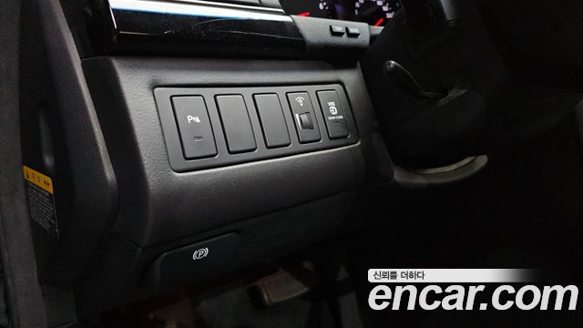 Kia OPIRUS 2010 — photo 16