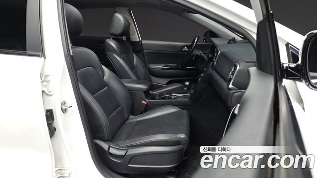 Kia Sportage 2016 — photo 11