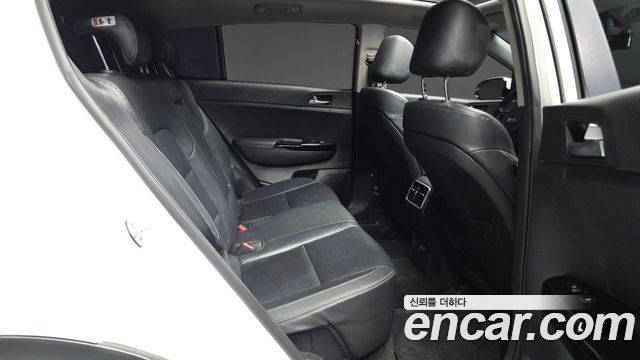 Kia Sportage 2016 — photo 12