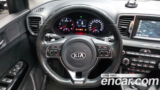Kia Sportage 2016 — photo 13