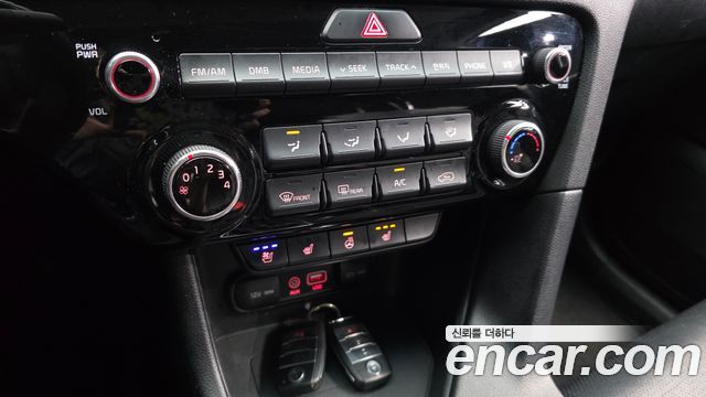 Kia Sportage 2016 — photo 16