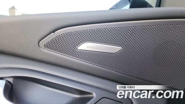 Audi Q6 e-tron 2026 — photo 9