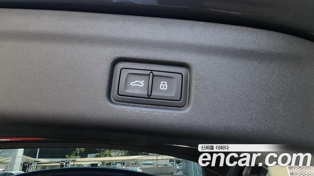 Audi Q6 e-tron 2026 — photo 12
