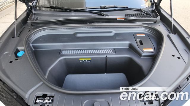 Audi Q6 e-tron 2026 — photo 14