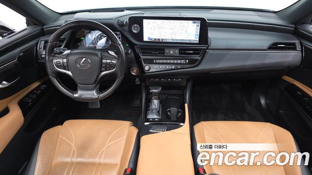 Lexus ES 2024 — photo 10