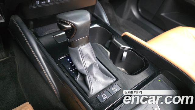 Lexus ES 2024 — photo 12