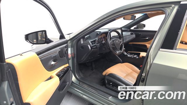 Lexus ES 2024 — photo 13