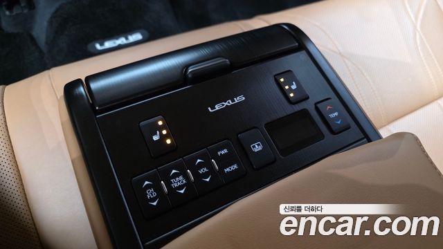 Lexus ES 2024 — photo 24