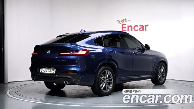 BMW X4 2019 — photo 2